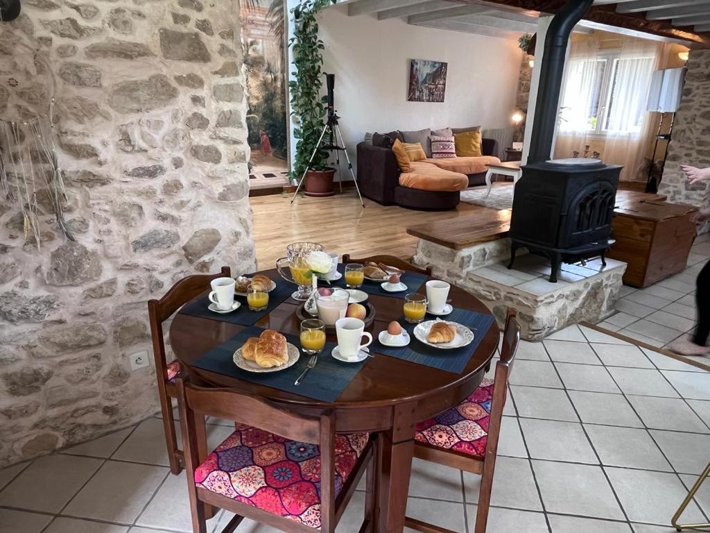 L'Ermitage De Meyriat Villa Brenod Eksteriør billede